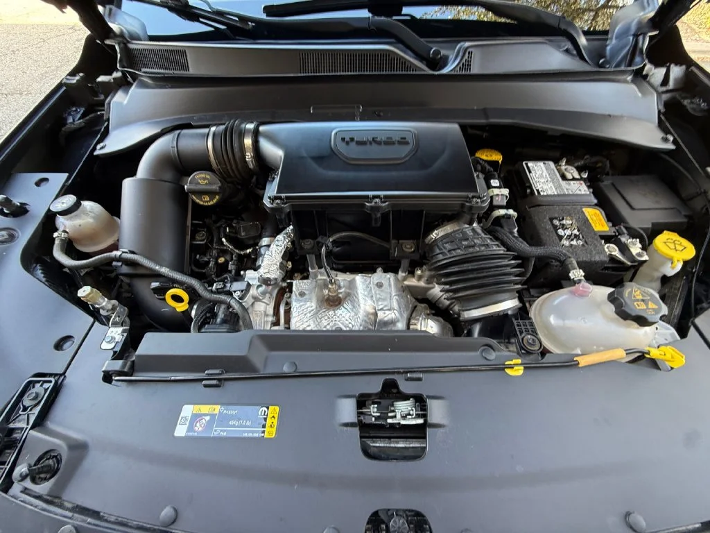 Used 2025 Black Jeep Latitude image 7