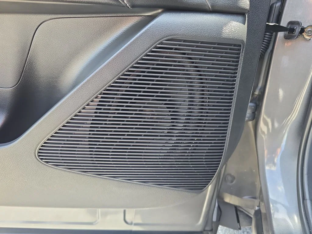 Used 2025 Gray Nissan SV image 16