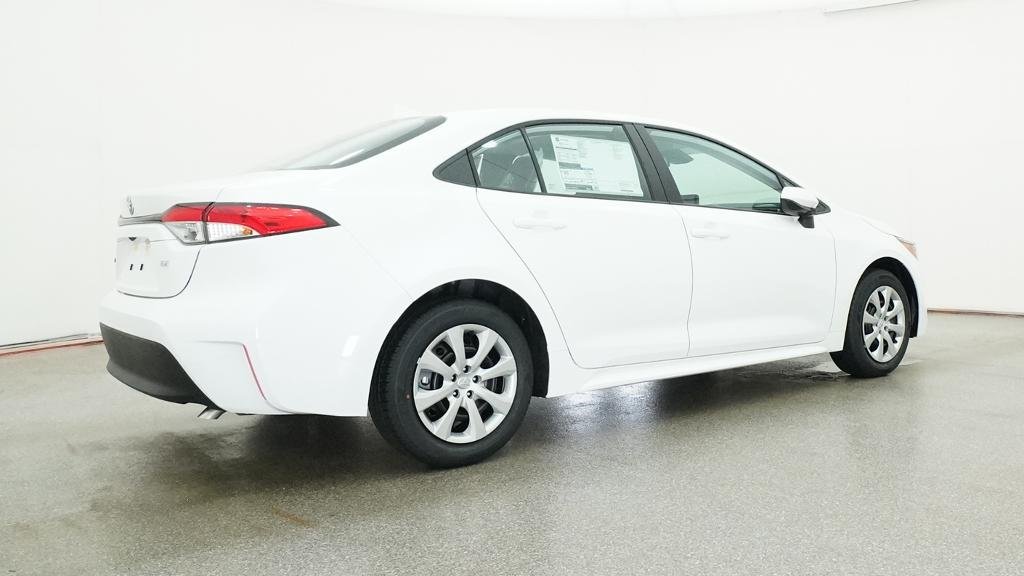 New 2026 Ice Cap Toyota LE image 17