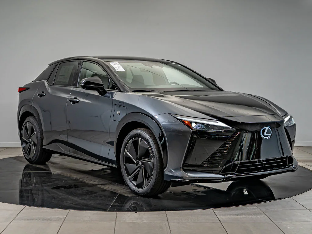 New 2026 Black Lexus 550e F Sport image 3
