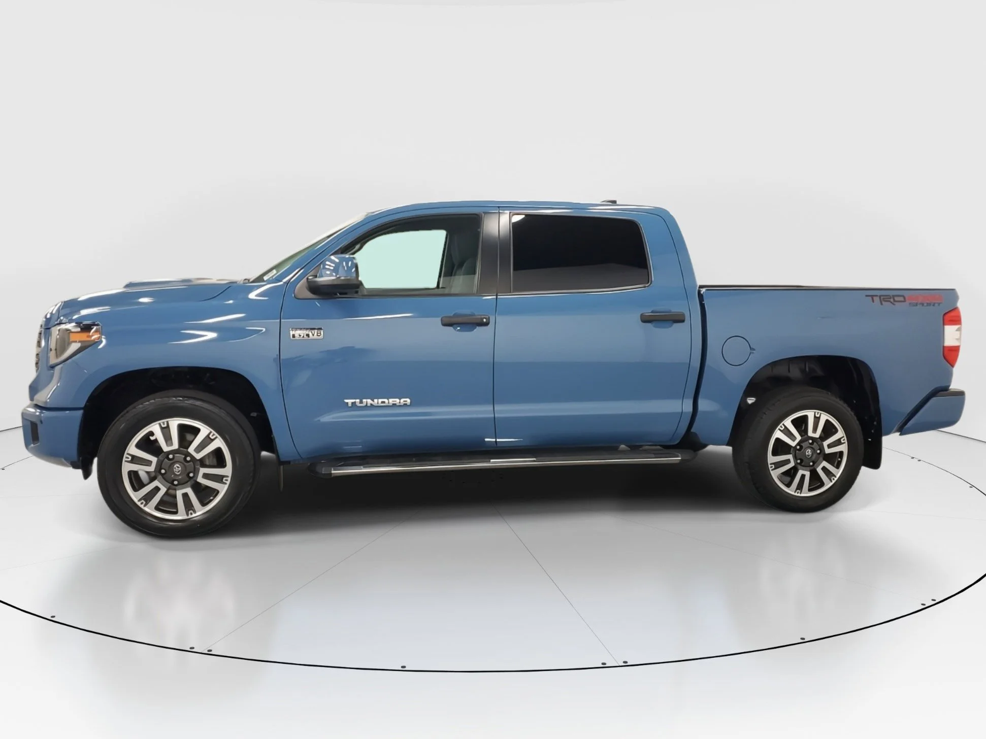 Used 2020 Cavalry Blue Toyota SR5 image 5