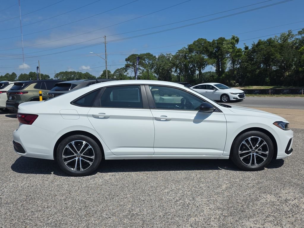 New 2026 White Volkswagen 1.5T Sport image 8