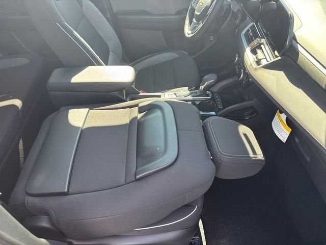 New 2026 Sterling Gray Metallic Chevrolet LT image 21