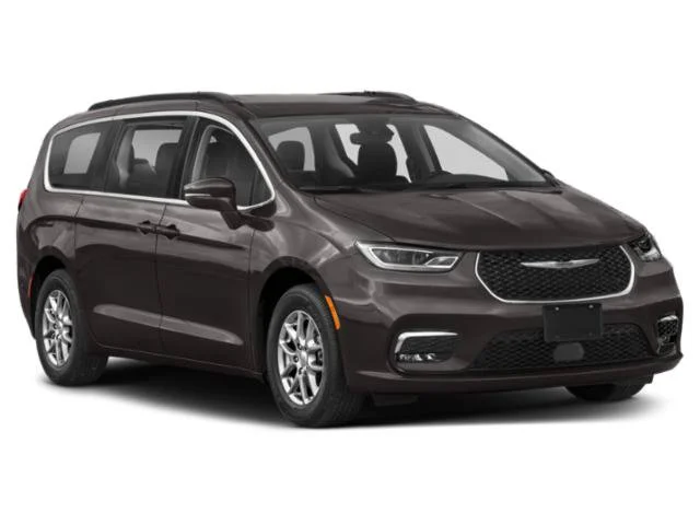 Used 2022 Silver Mist Clearcoat Chrysler Touring L image 9