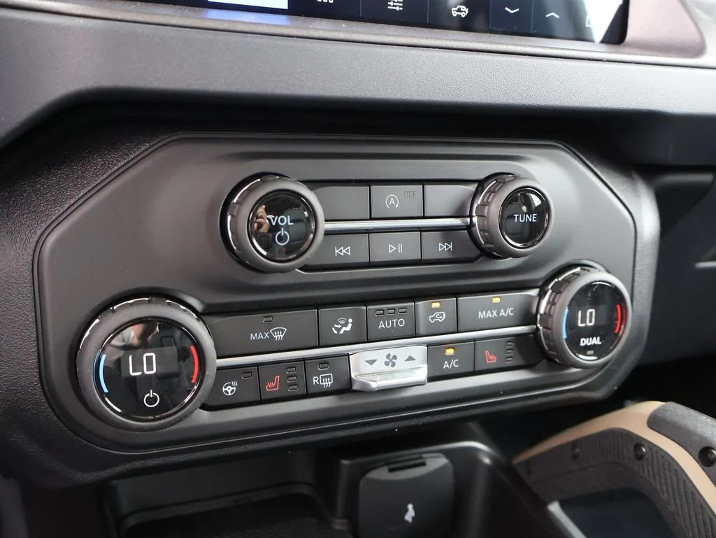 New 2026 Avalanche Gray Ford Badlands® image 35