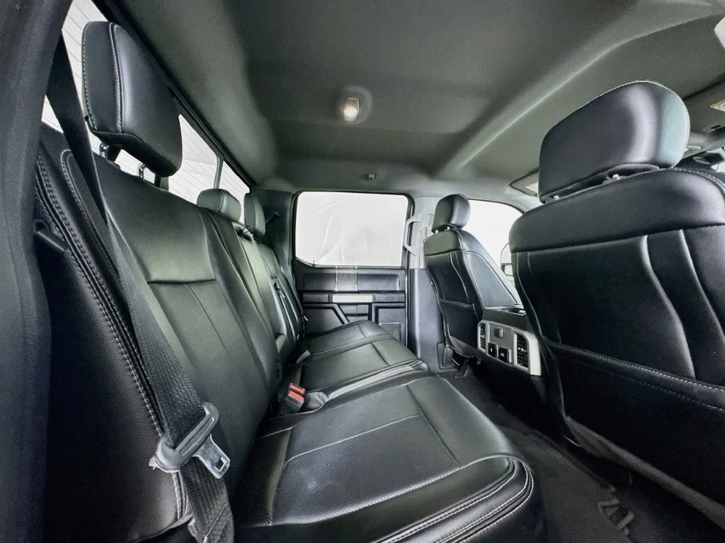 Used 2020 Silver Metallic Ford Lariat image 33