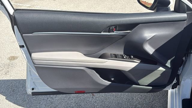 Certified Used 2023 Ice Toyota LE image 16