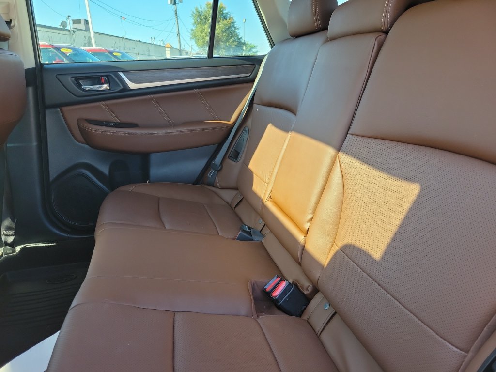 Used 2019 Black Subaru 2.5i Touring image 11