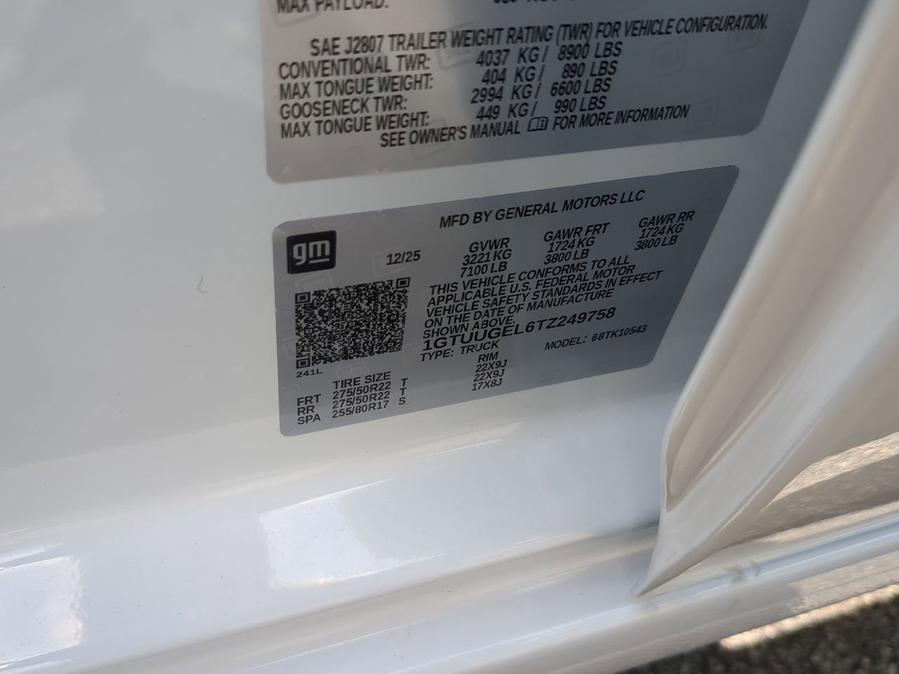 New 2026 Glacier White Tricoat GMC Denali image 35