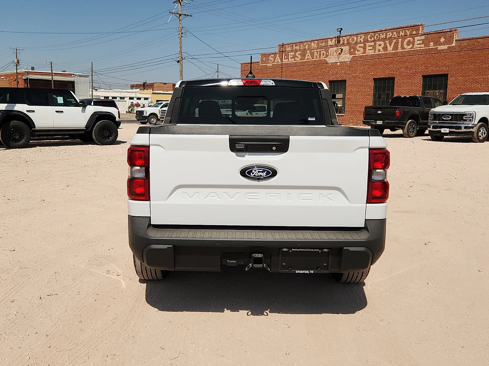 New 2026 Oxford White Ford Lariat image 6