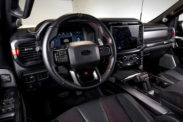 Used 2025 Shelter Green Ford Raptor image 31