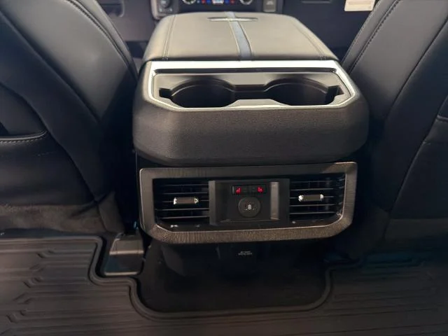 New 2026 Glacier Gray Metallic Tri-Coat Ford F-250® Platinum® image 38