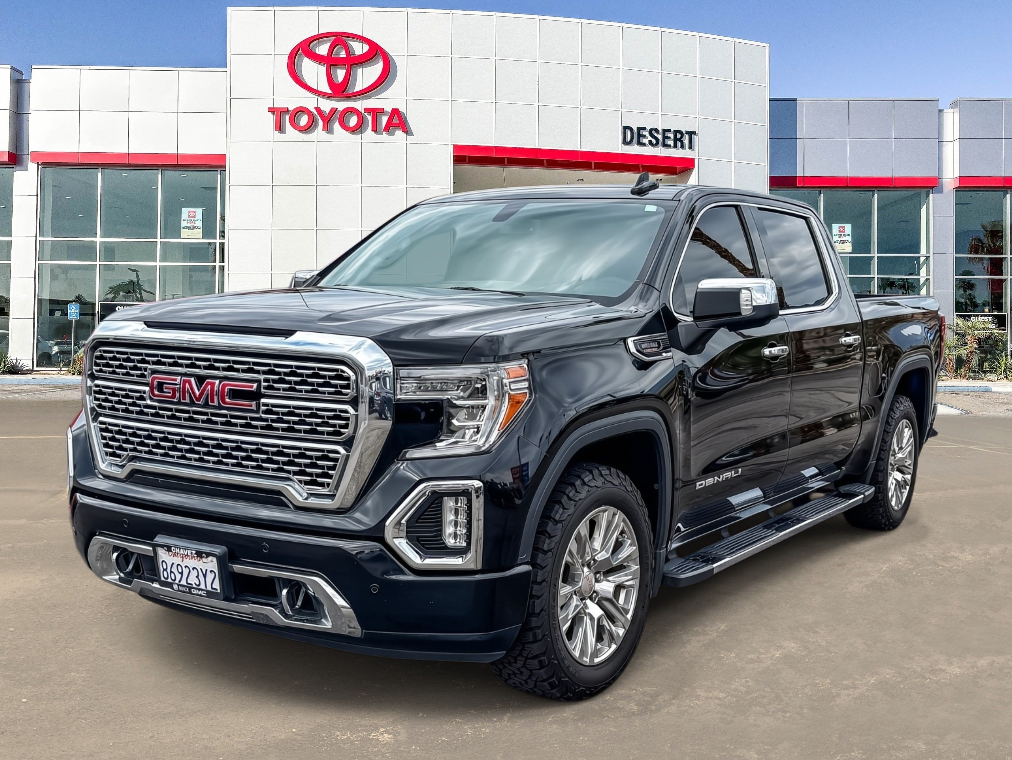 Used 2020 Onyx Black GMC Denali image 3