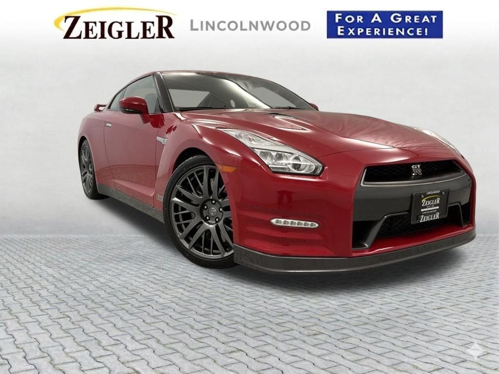 2016 Nissan GT-R Premium's photo