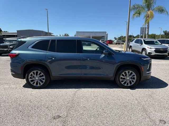 Used 2025 Blue Buick Preferred image 3