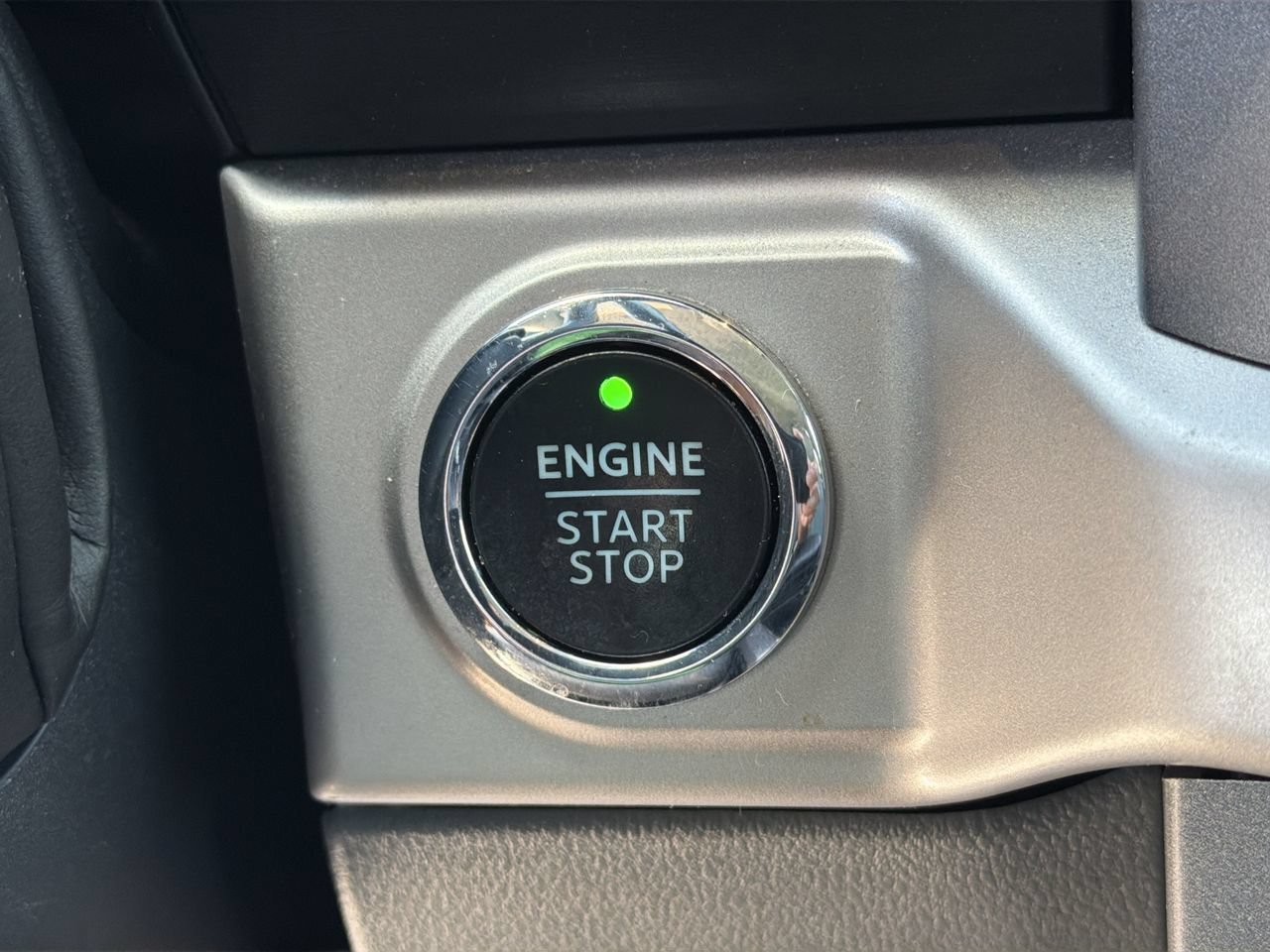 Used 2023 Silver Metallic Ford XLT image 29