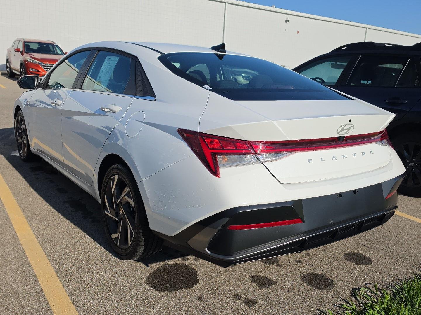 Used 2025 Serenity White Hyundai SEL Convenience image 4