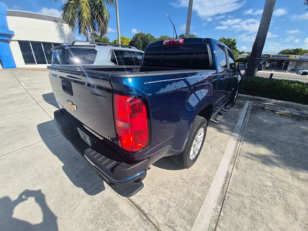 Used 2020 Blue Chevrolet LT image 4