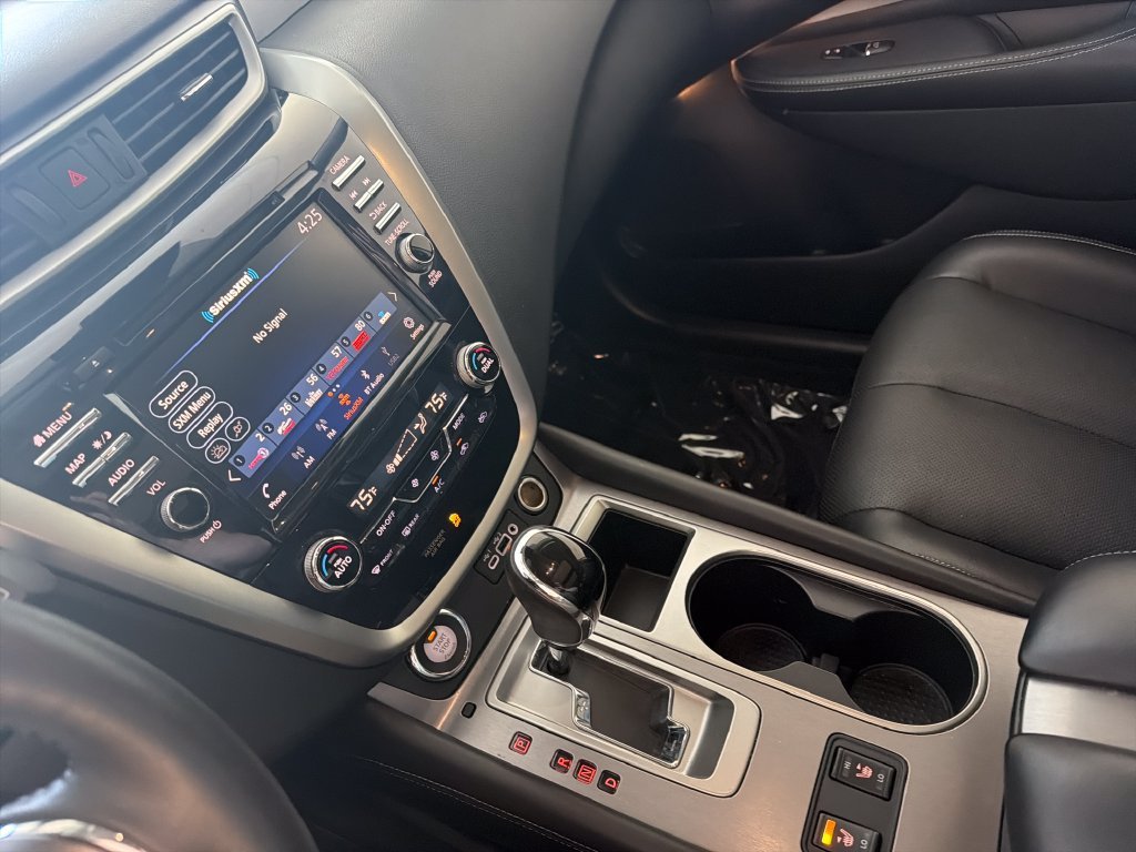 Used 2023 Pearl White Nissan SL image 19