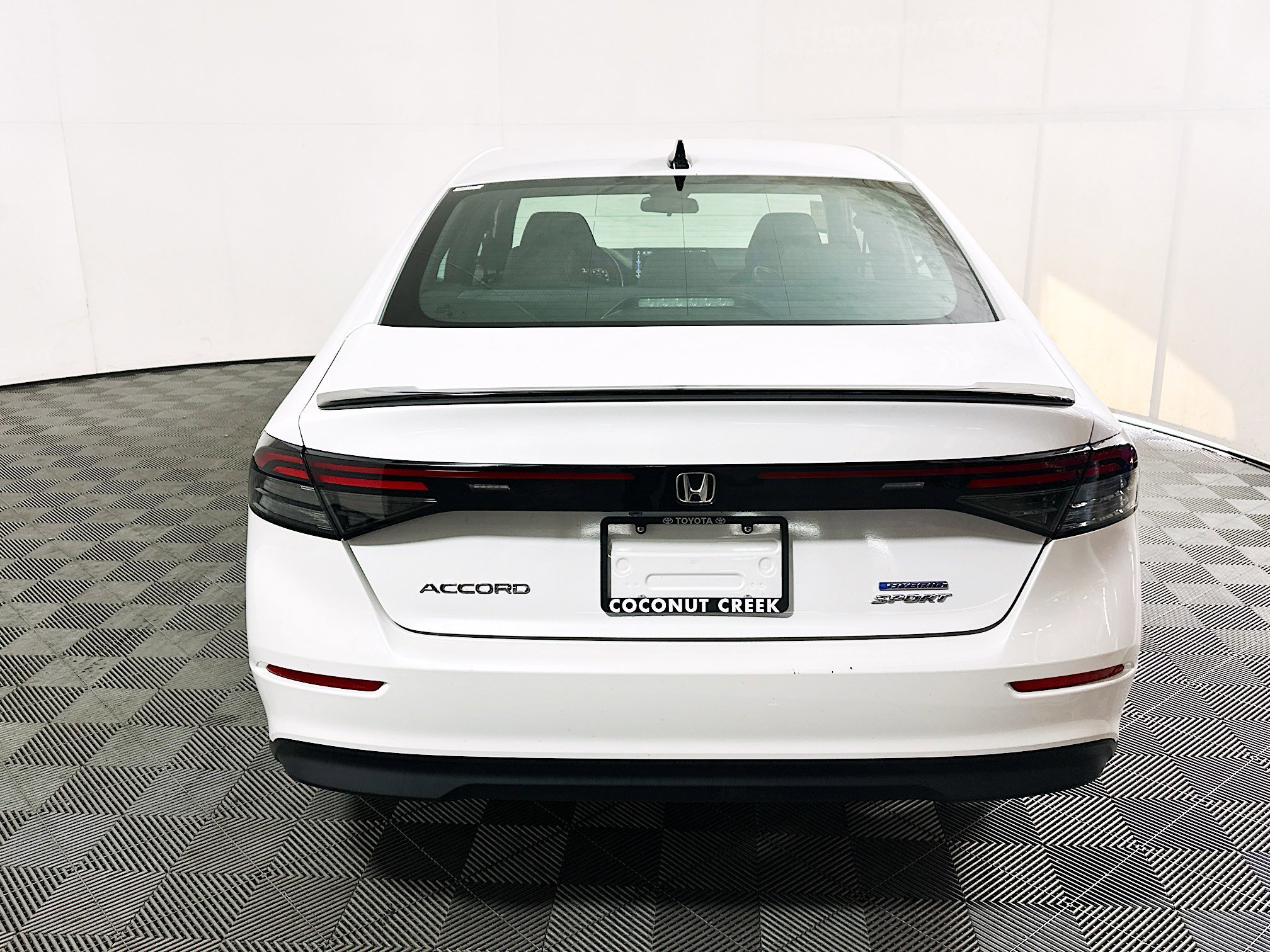 Used 2023 White Honda Sport image 4