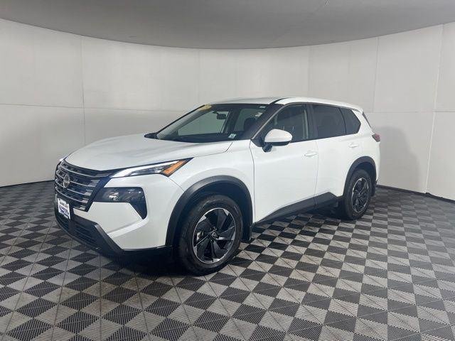 Certified Used 2025 White Pearl Nissan SV image 4