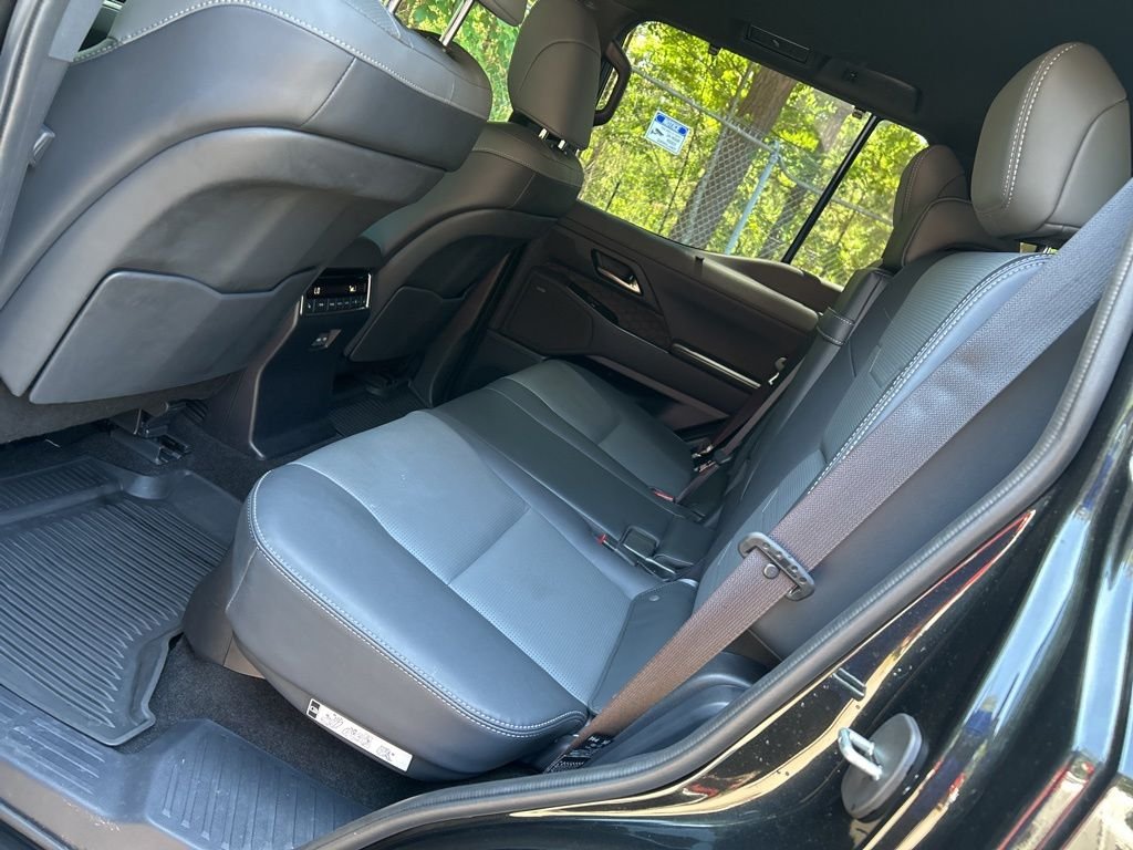 Used 2025 Black Lexus 550 Luxury image 30