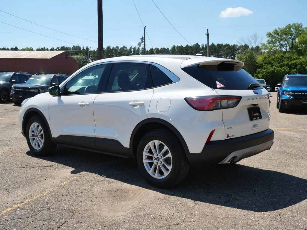 Certified Used 2022 White Ford SE image 4