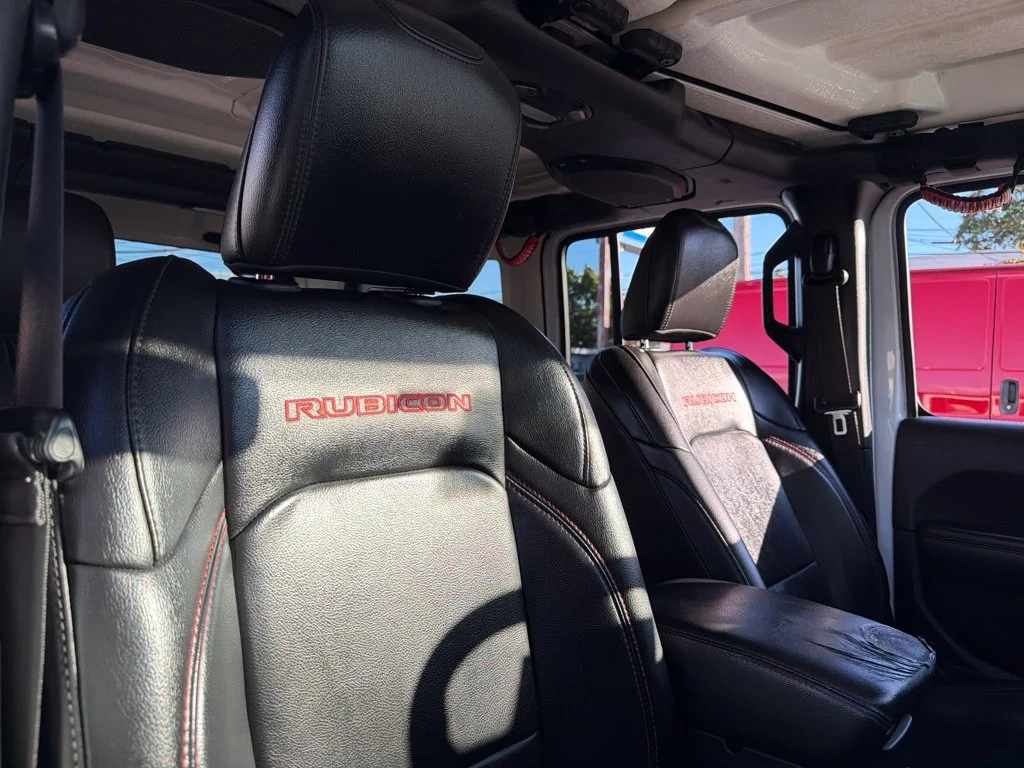 Used 2021 White Jeep Unlimited Rubicon image 12