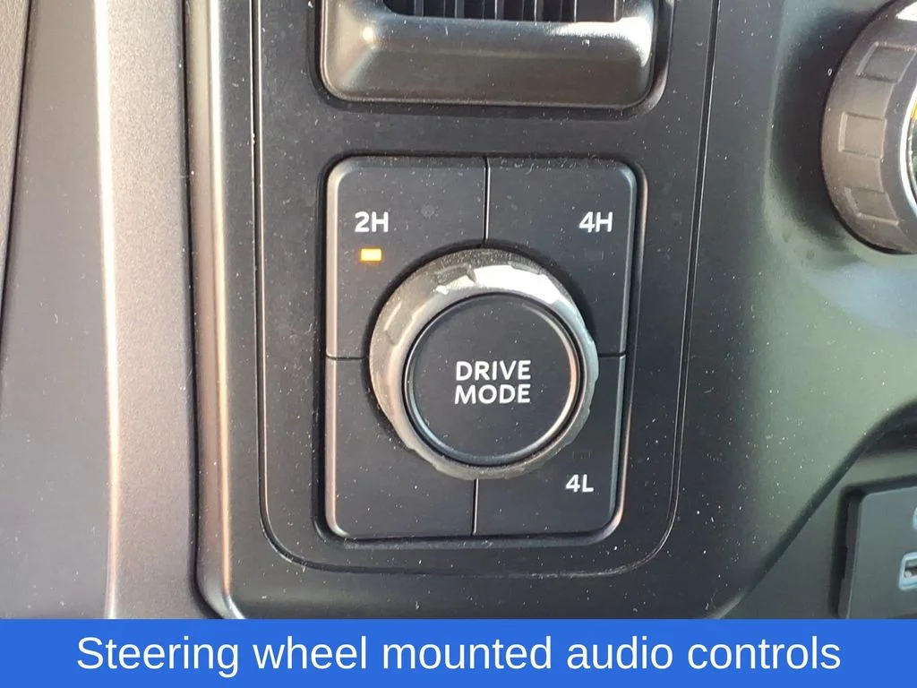 Used 2023 Gray Ford XLT image 10