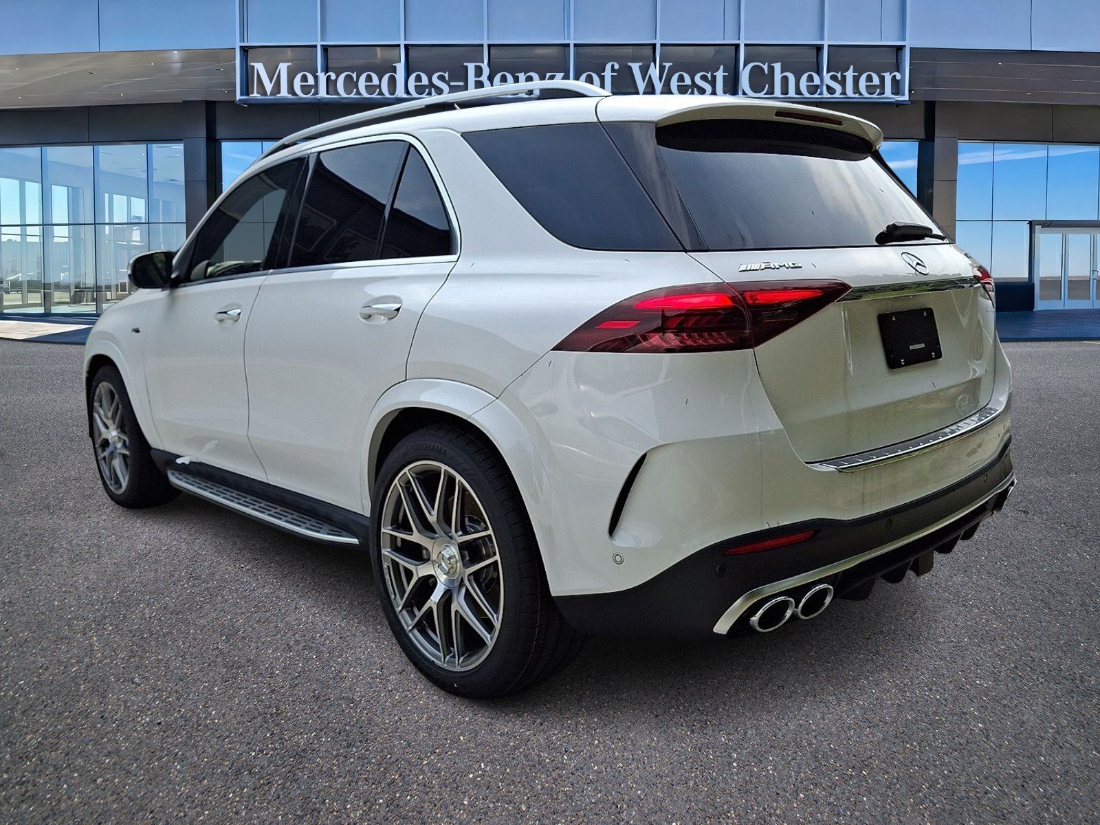 New 2026 MANUFAKTUR Moonlight White Metallic Mercedes-Benz AMG® GLE 53 4MATIC+ SUV image 26