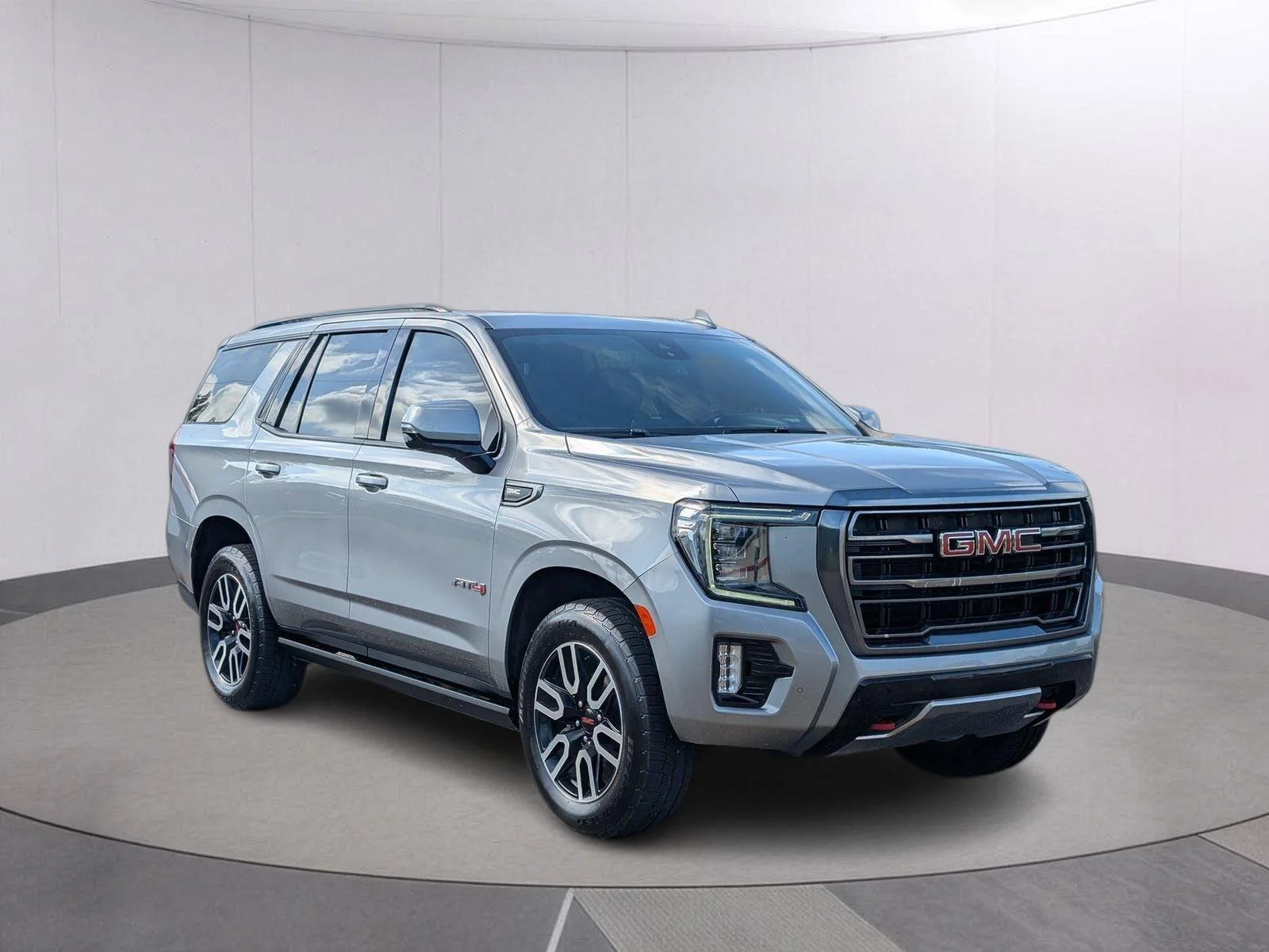 Used 2023 Sterling Metallic GMC AT4 image 7