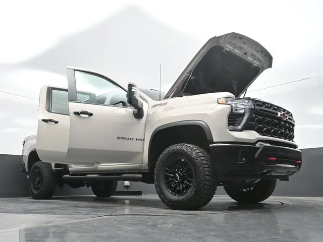 New 2026 White Sands Chevrolet ZR2 image 32