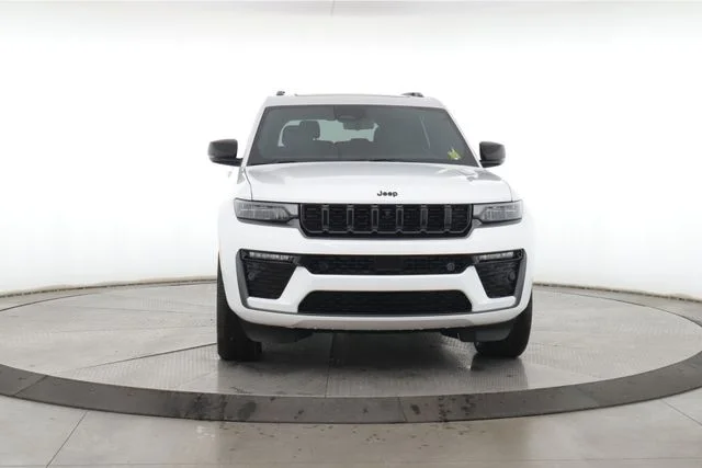 New 2026 Bright White Clearcoat Jeep Limited Reserve image 12