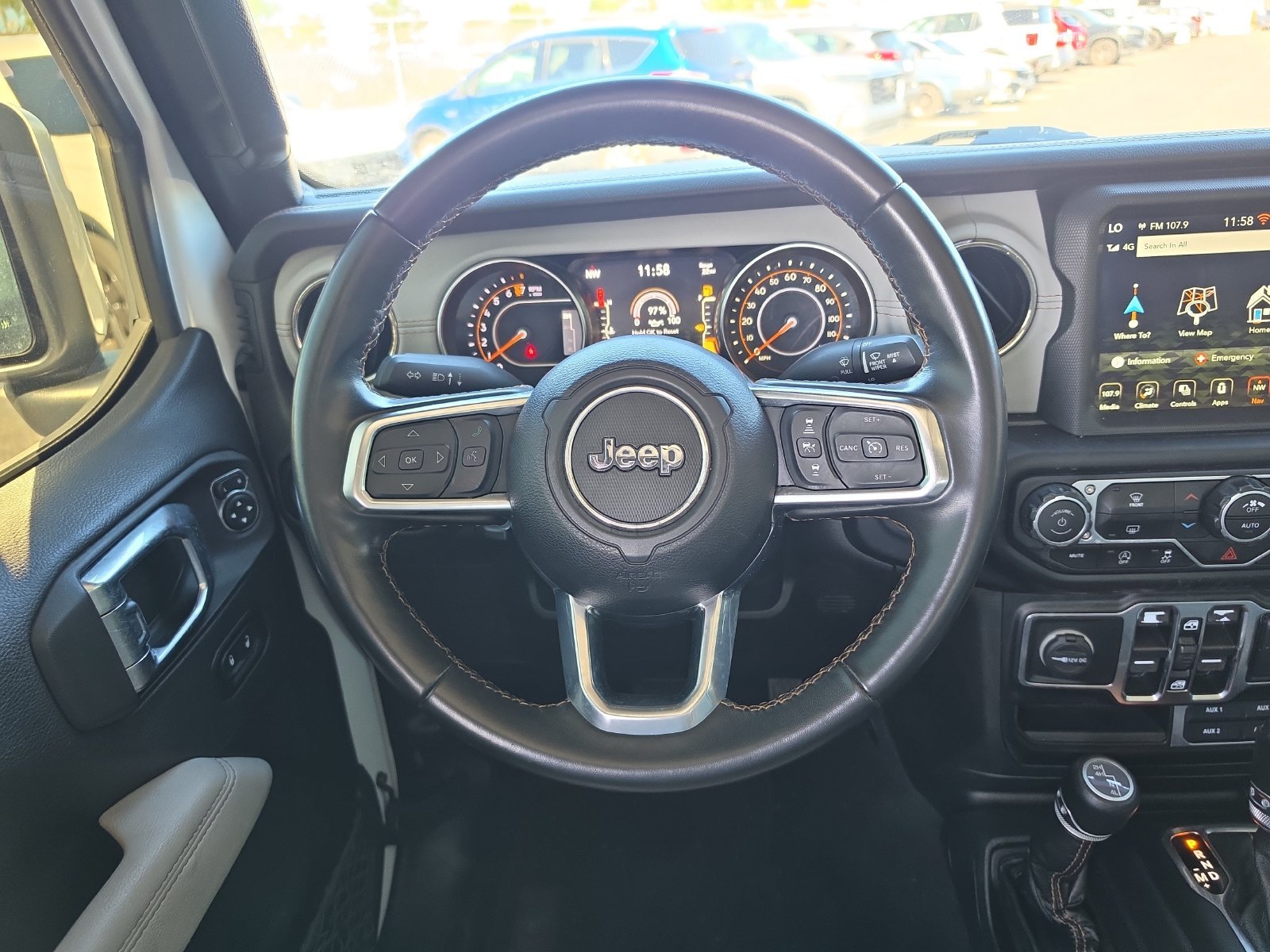 Used 2022 White Jeep High Altitude image 9