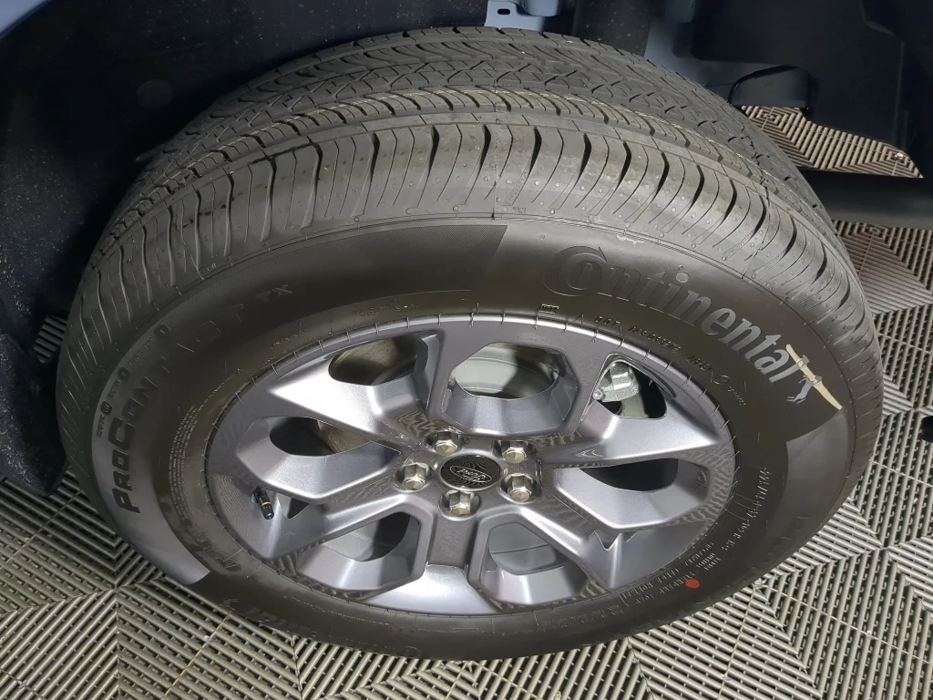 New 2026 Azure Gray Metallic Tri-Coat Ford XLT image 16