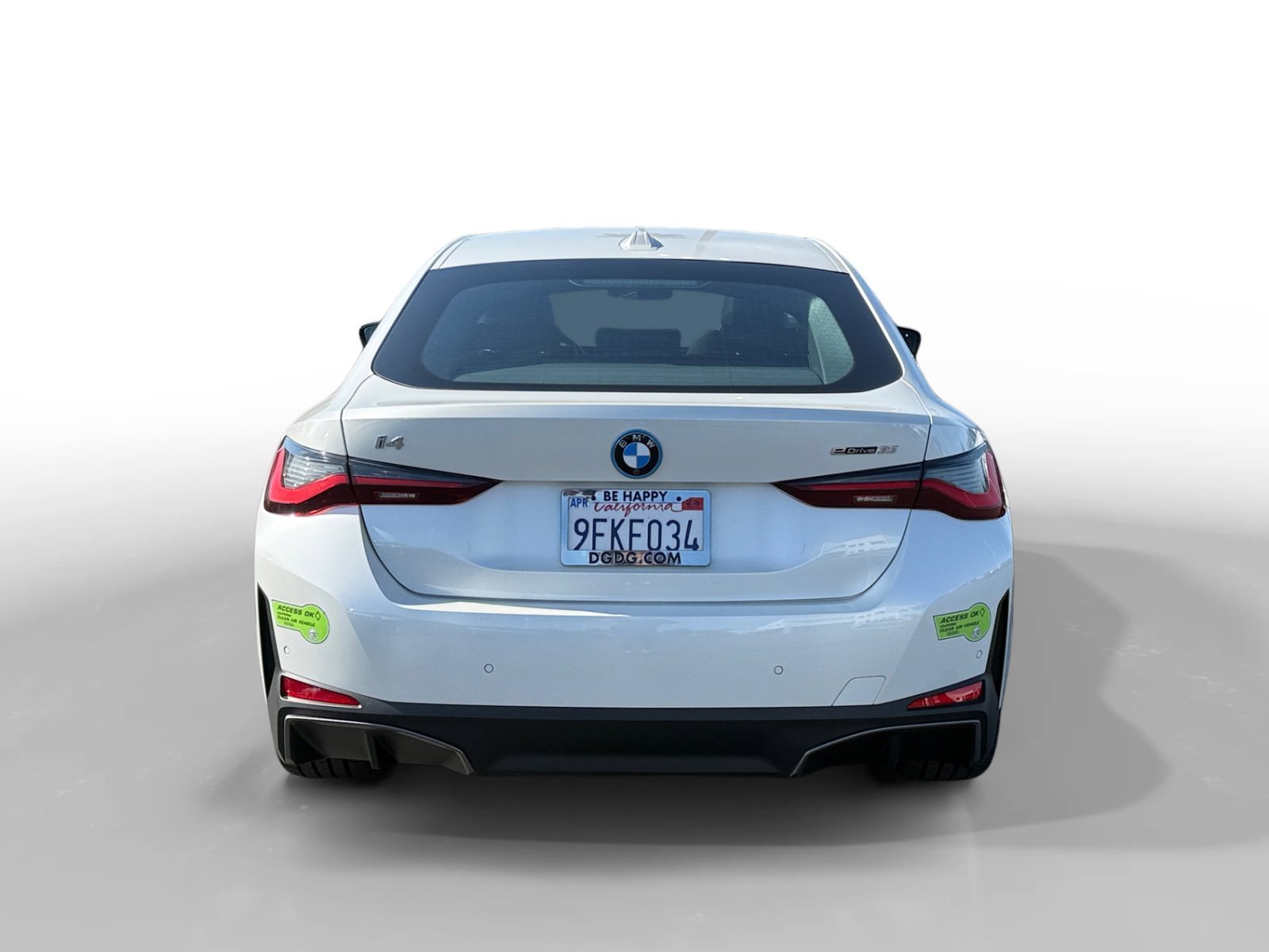 Used 2023 White Metallic BMW eDrive35 image 4