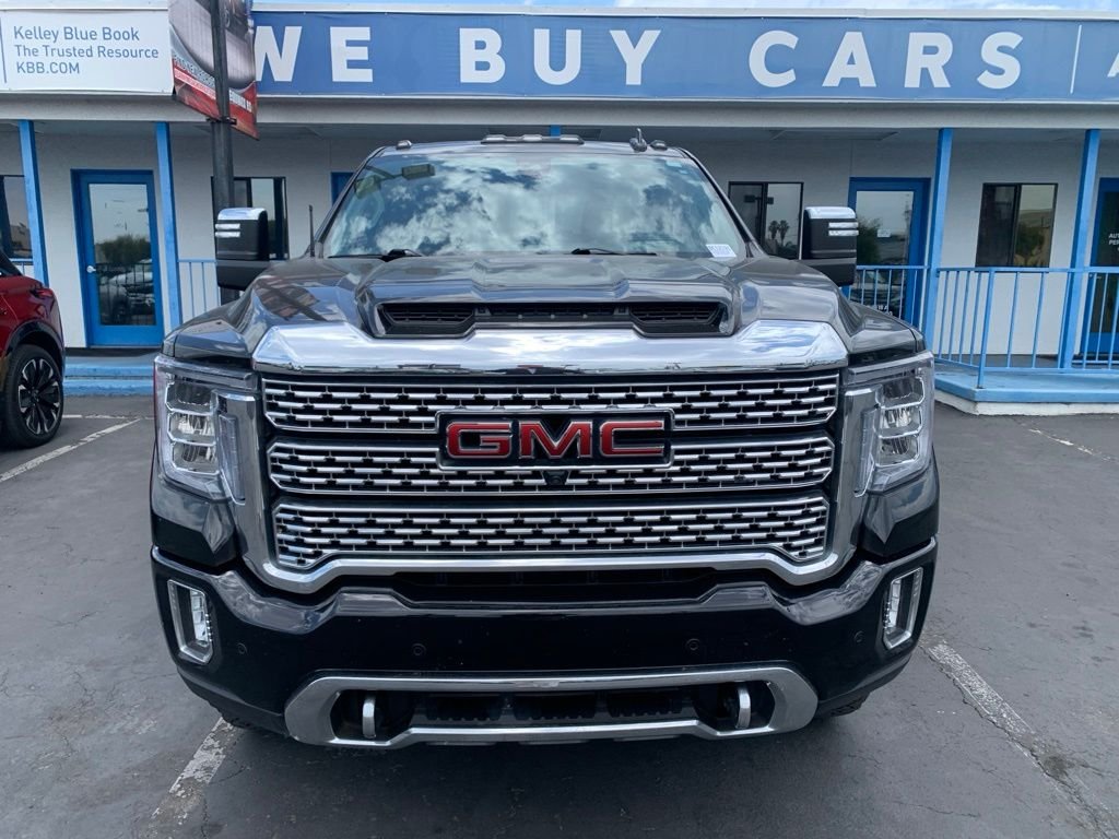 Used 2022 Black GMC Denali image 3