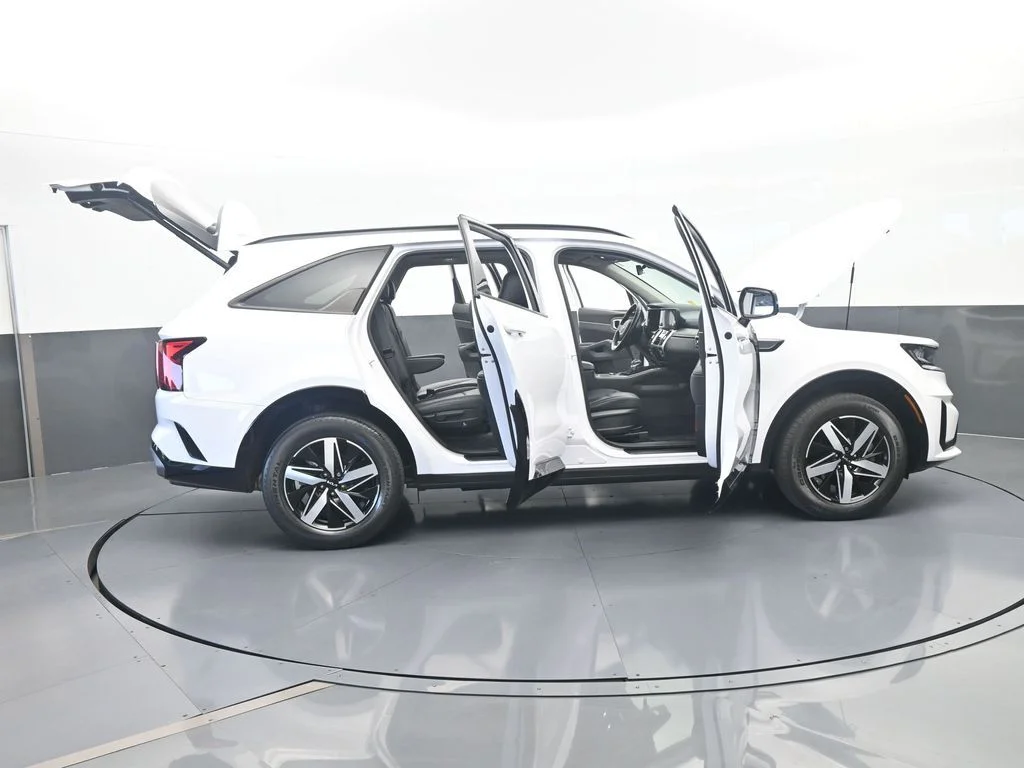 Used 2022 Glacial White Pearl Kia EX image 75