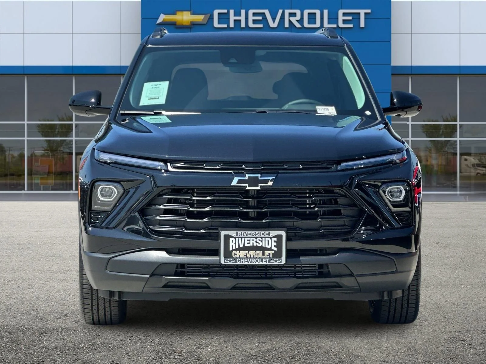 New 2026 Mosaic Black Metallic Chevrolet LT image 9