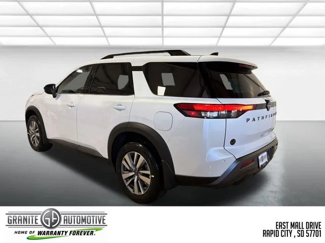 New 2026 Everest White Pearl TriCoat Nissan SL image 3