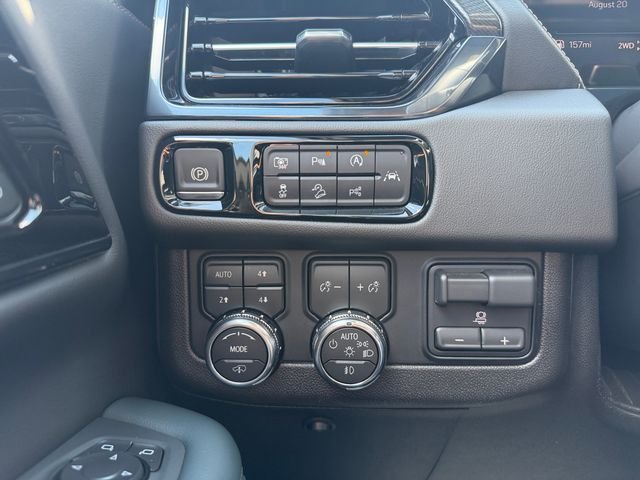 Used 2026 White GMC AT4 image 24