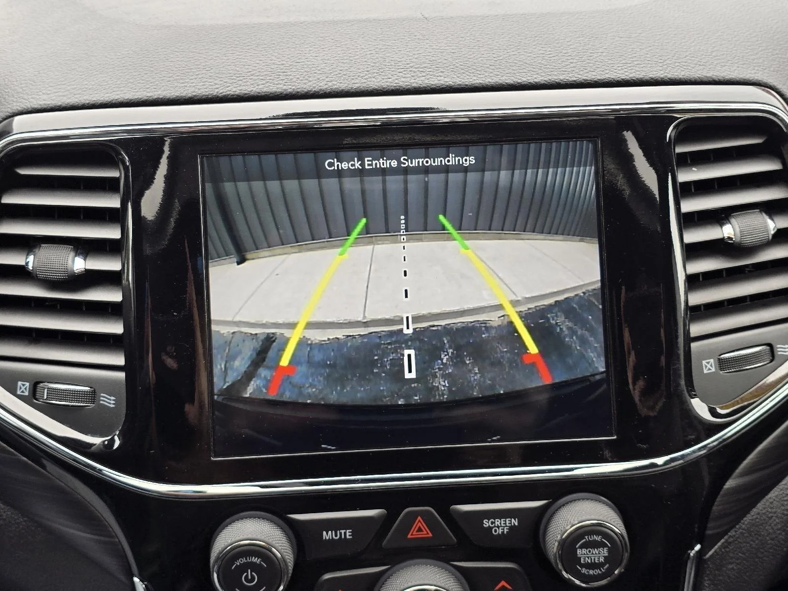 Certified Used 2019 Diamond Black Crystal Pearlcoat Jeep Altitude image 24