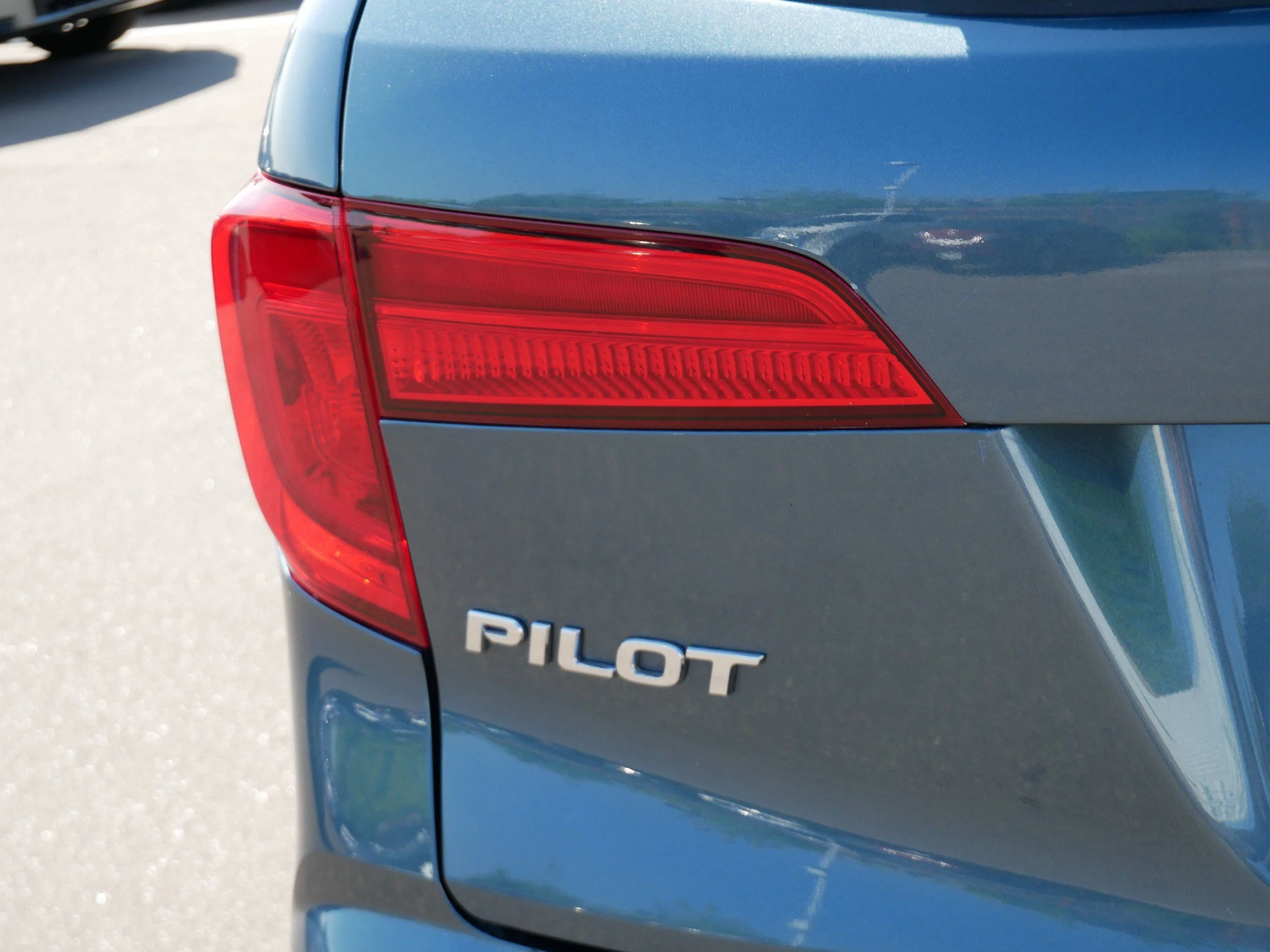 2017 Honda Pilot Touring - Photo 17