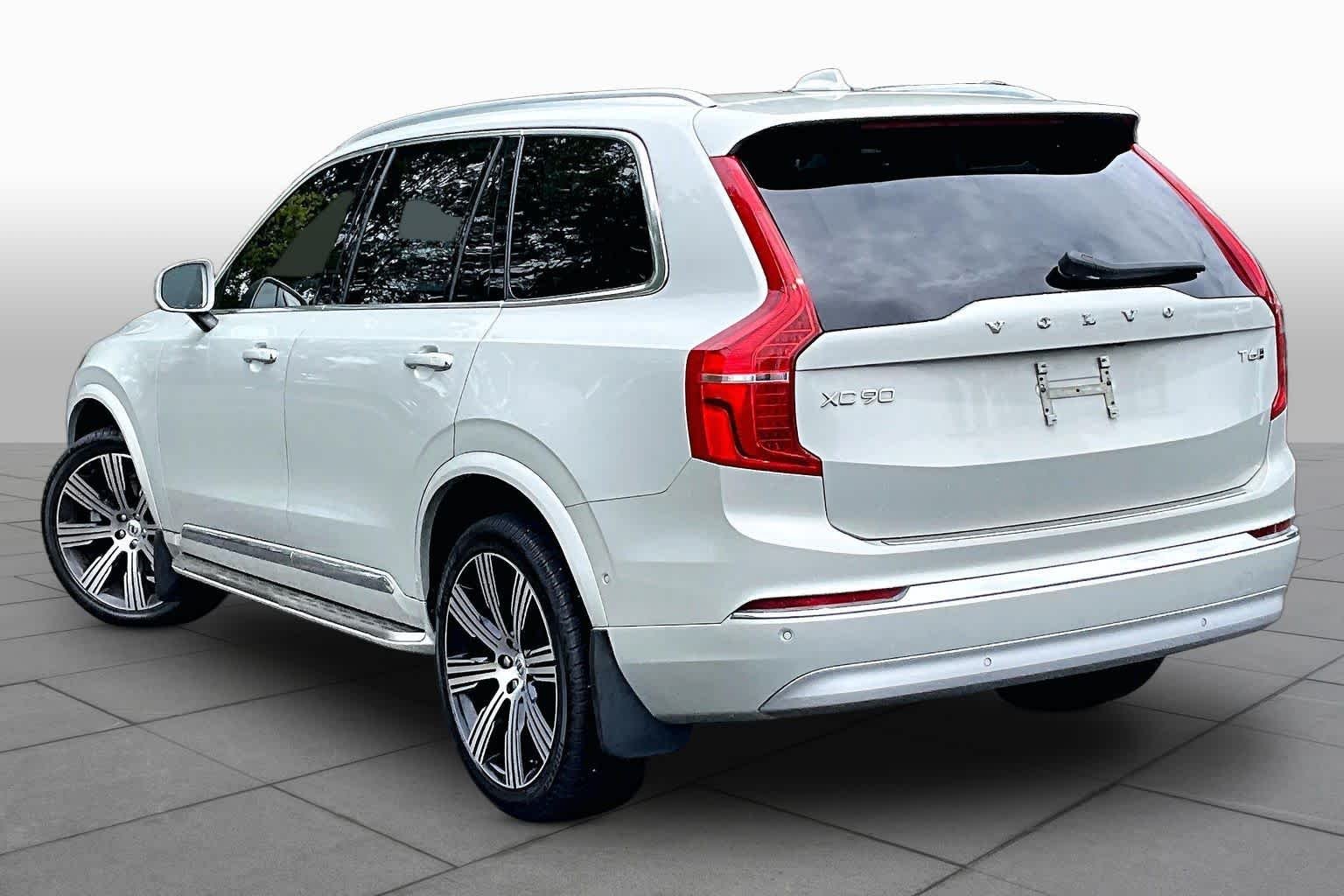 Used 2022 Birch Light Metallic Volvo Inscription image 12
