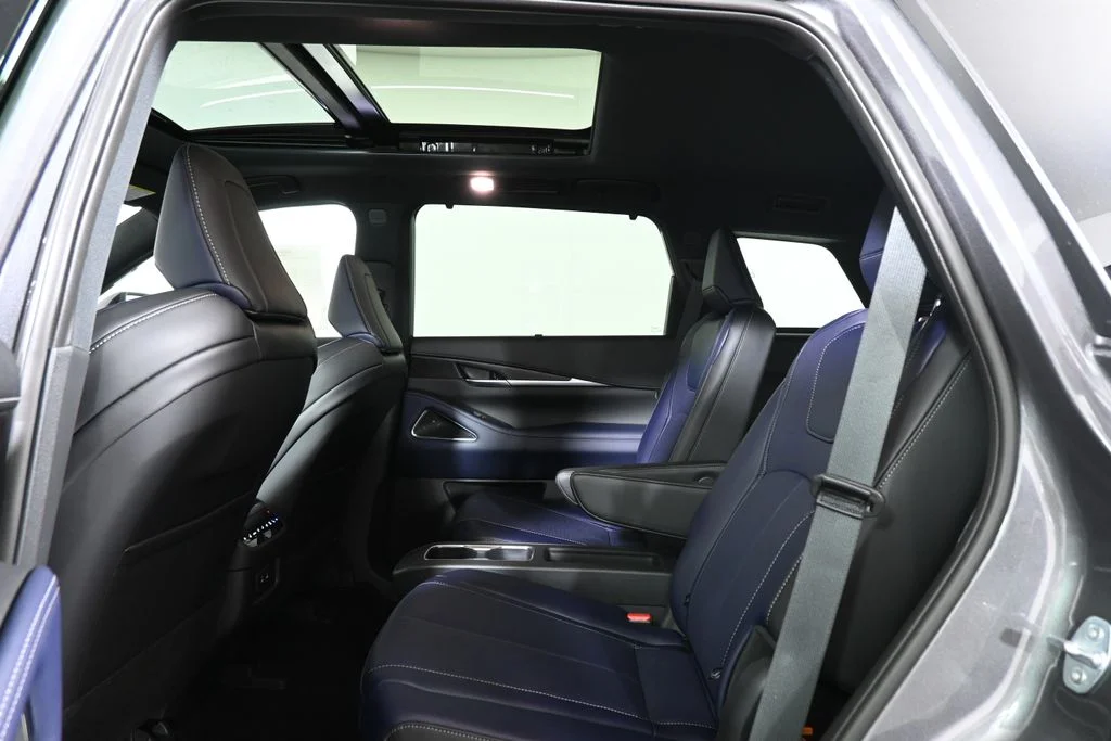 Certified Used 2026 Gray INFINITI SPORT image 28
