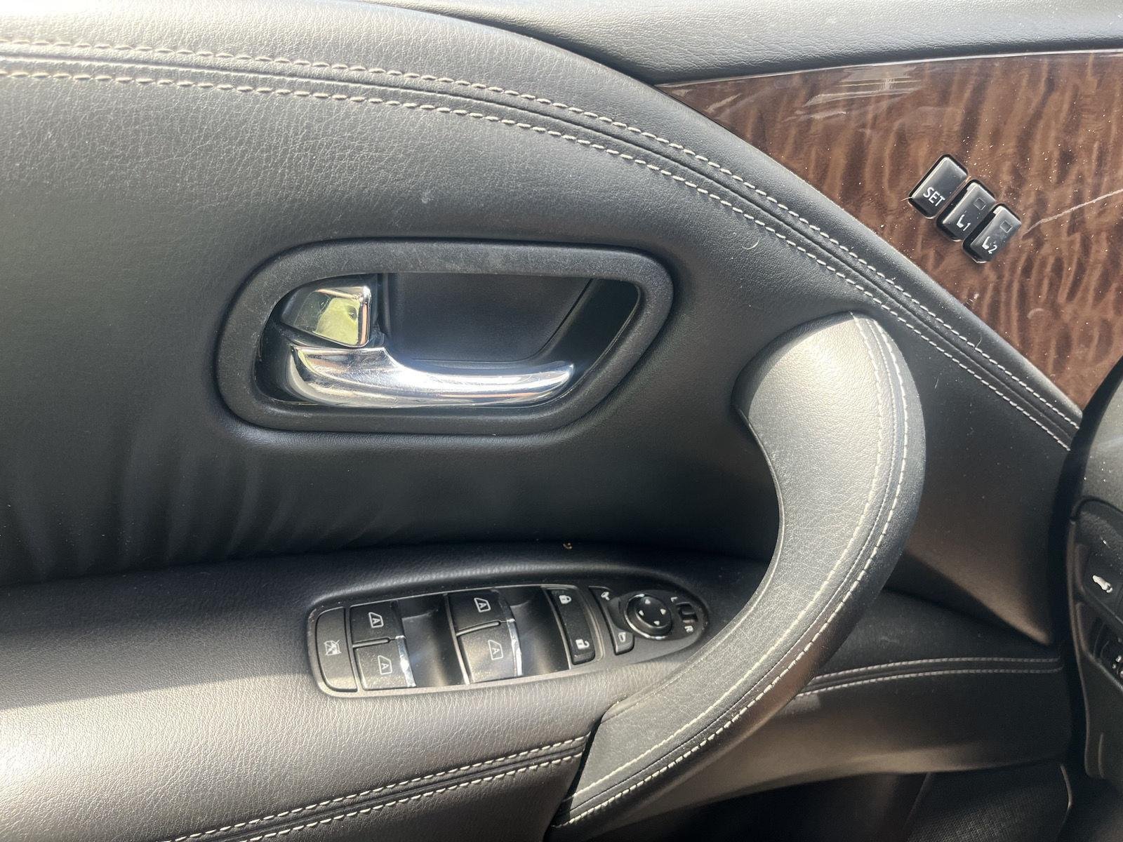 Used 2019 Super Black Nissan SL image 25