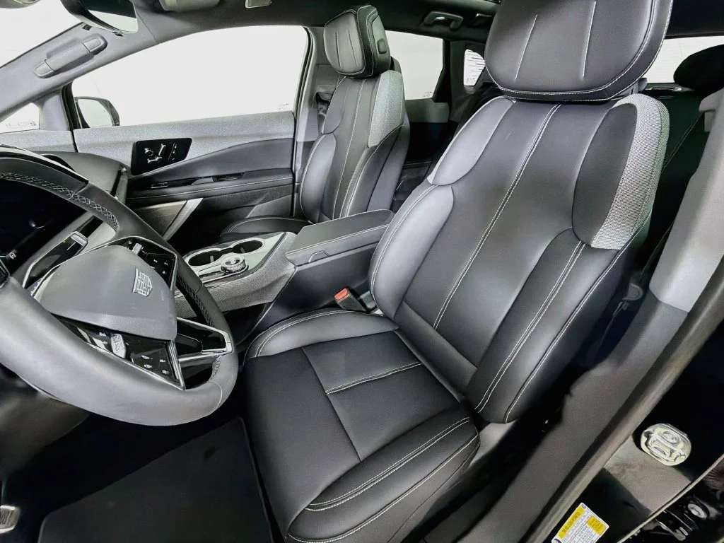 2026 Cadillac OPTIQ Sport - Photo 11