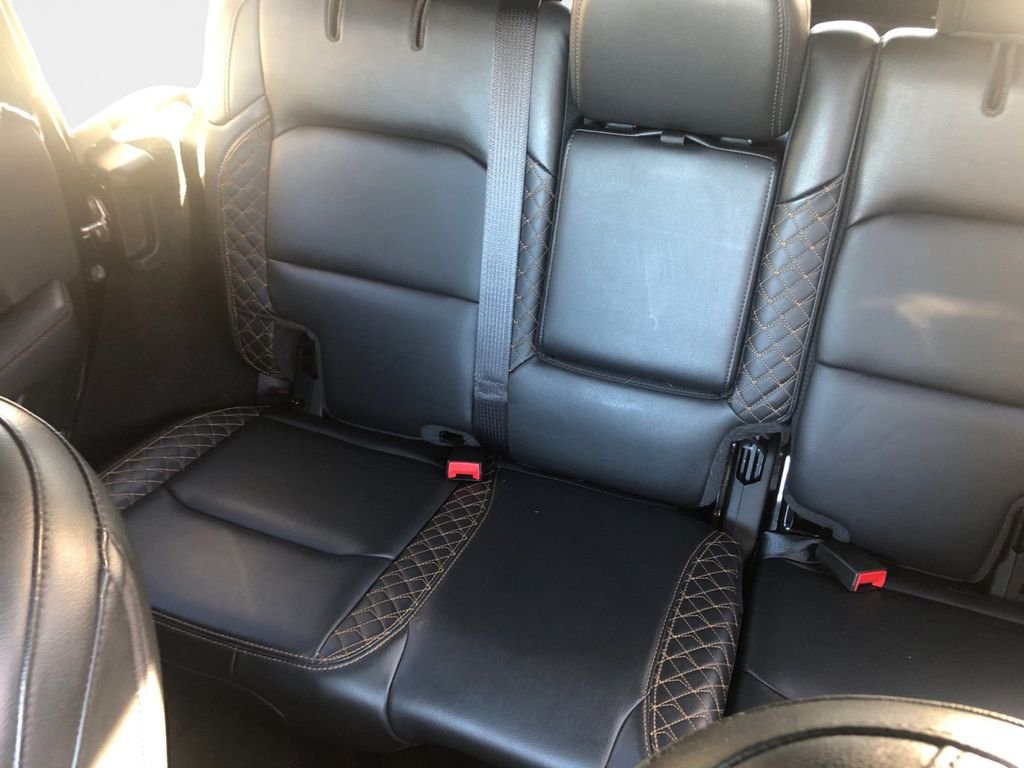 Used 2022 Black Jeep Unlimited Sahara High Altitude image 9