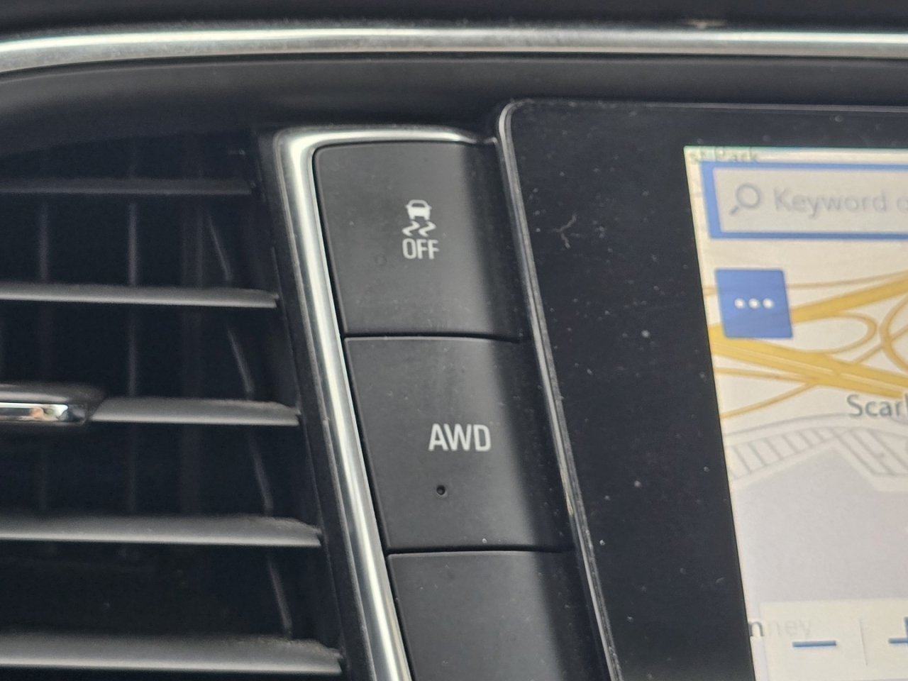 Used 2021 White Buick Premium Group image 8