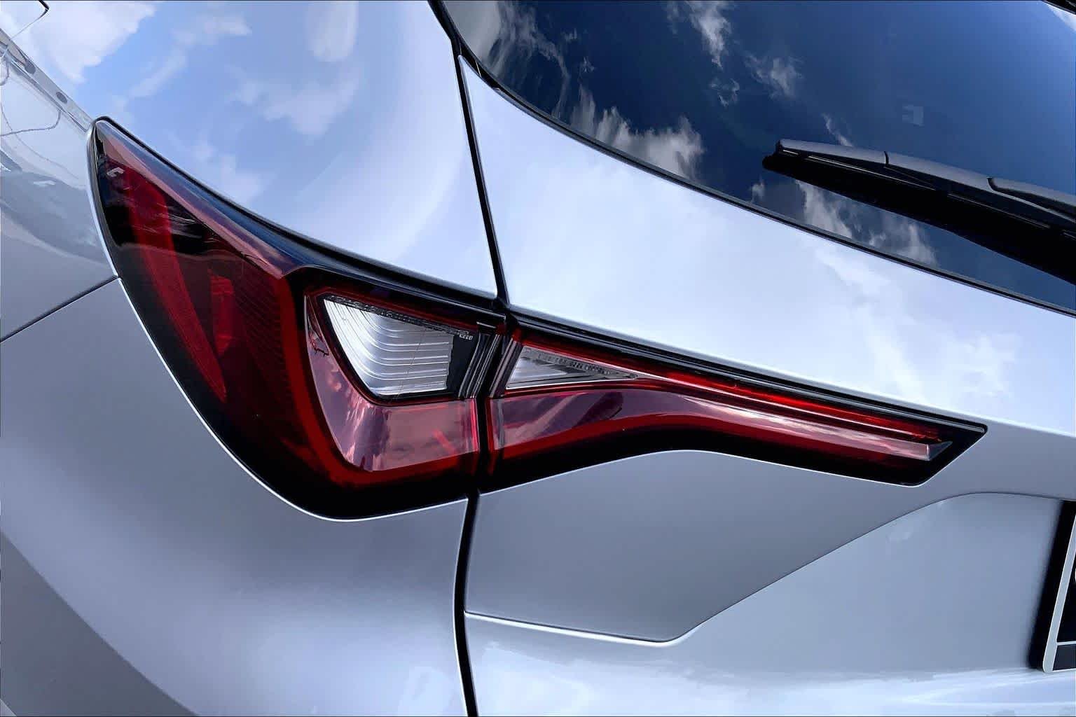 New 2026 Solar Silver Metallic Acura w/Advance Package image 12
